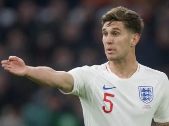 เซาธ์เกต ยัน สโตนส์ ยังมีอนาคตกับทีมชาติอังกฤษ